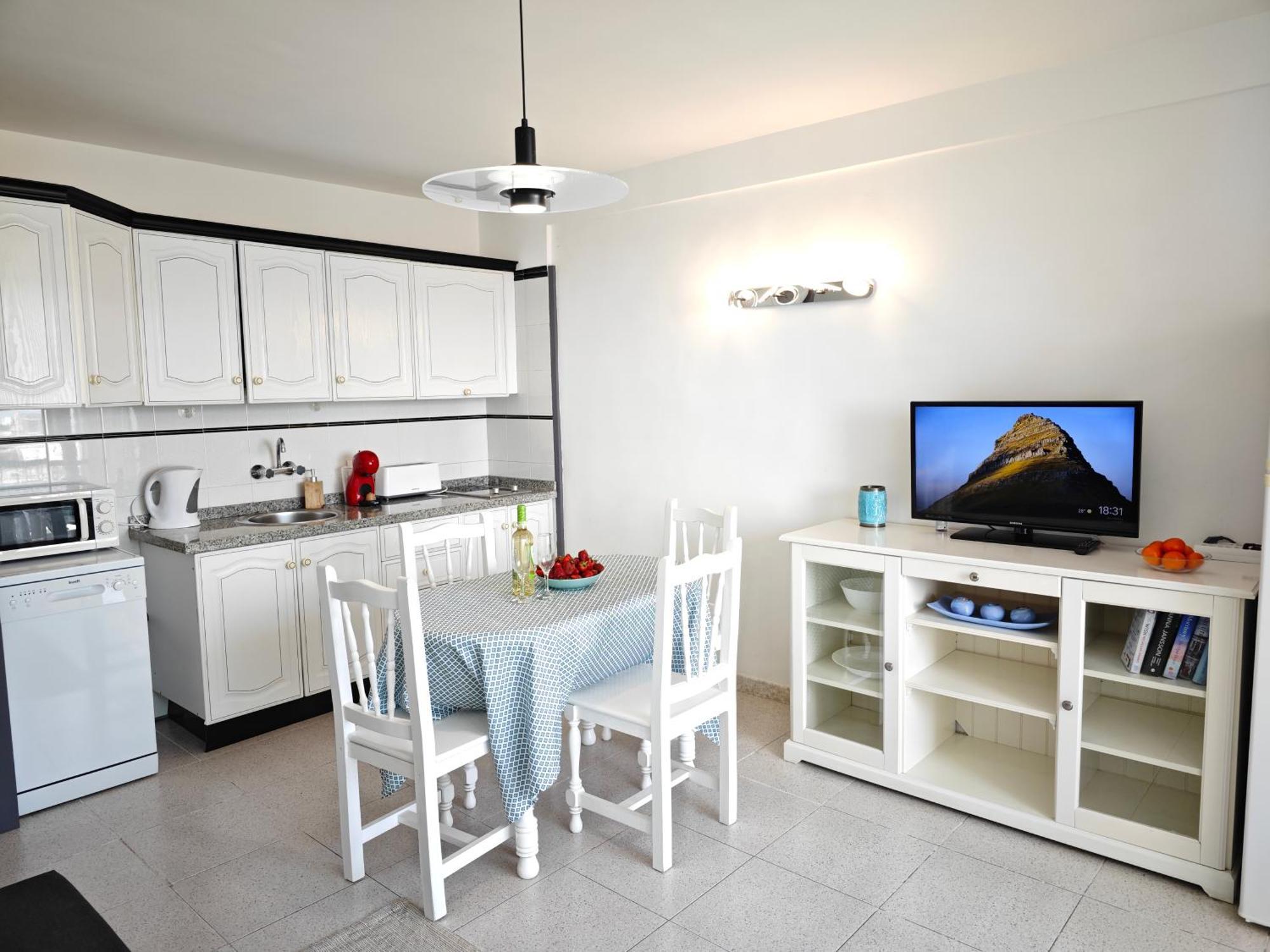 Blanco&Azul - Comfortable Ocean View Apartment Next To The Beach プラヤ・デ・ラス・アメリカス エクステリア 写真