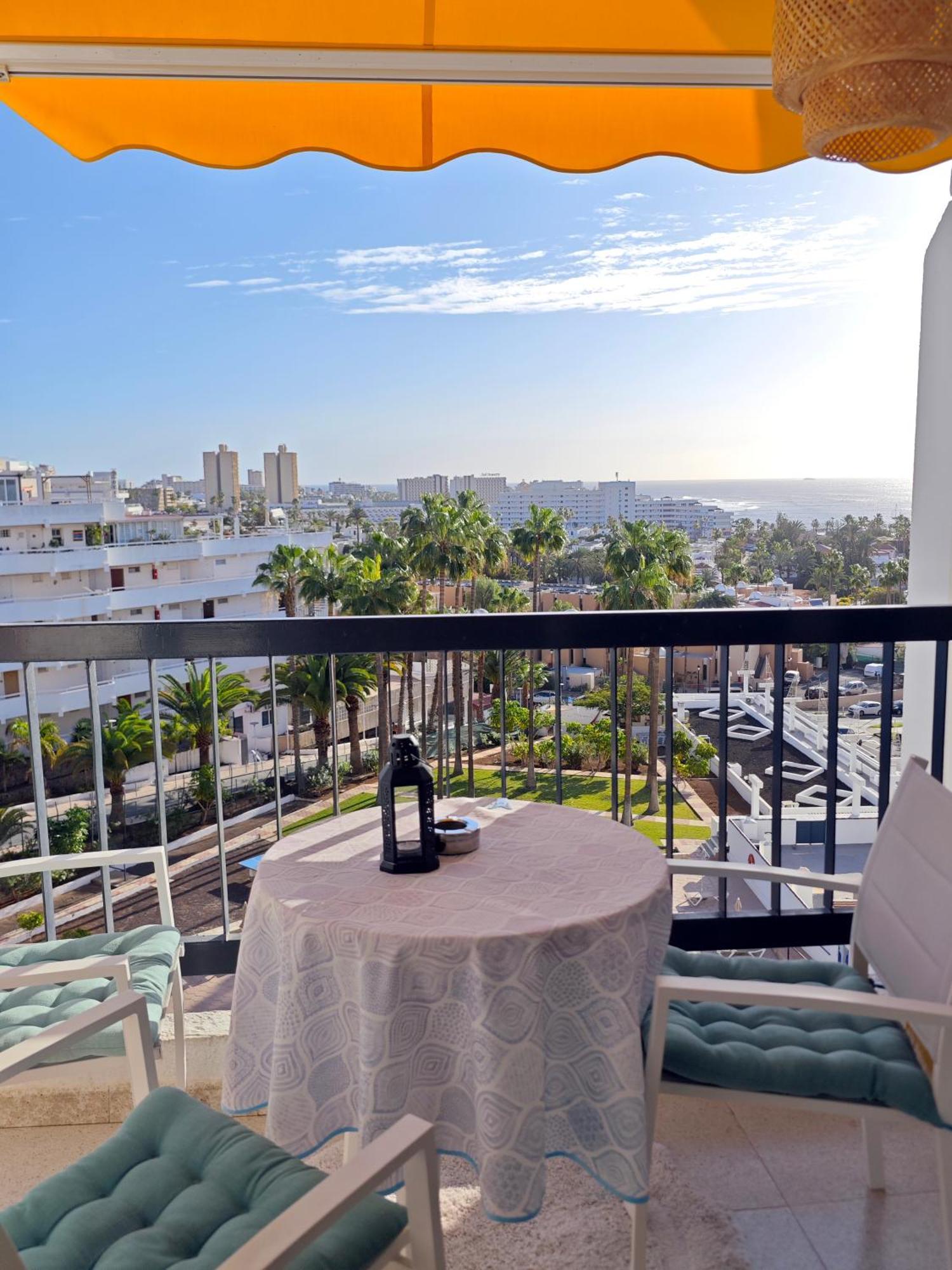 Blanco&Azul - Comfortable Ocean View Apartment Next To The Beach プラヤ・デ・ラス・アメリカス エクステリア 写真